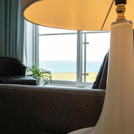 Stunning Sea Views, Luxury Apartment Beaches & Restaurants Are A Short Walk Away Newquay  Exterior photo
