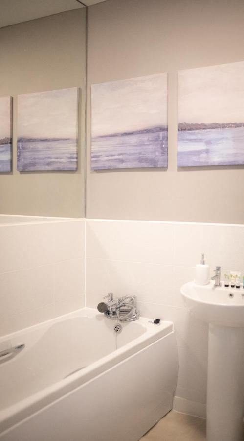 Stunning Sea Views, Luxury Apartment Beaches & Restaurants Are A Short Walk Away Newquay  Exterior photo