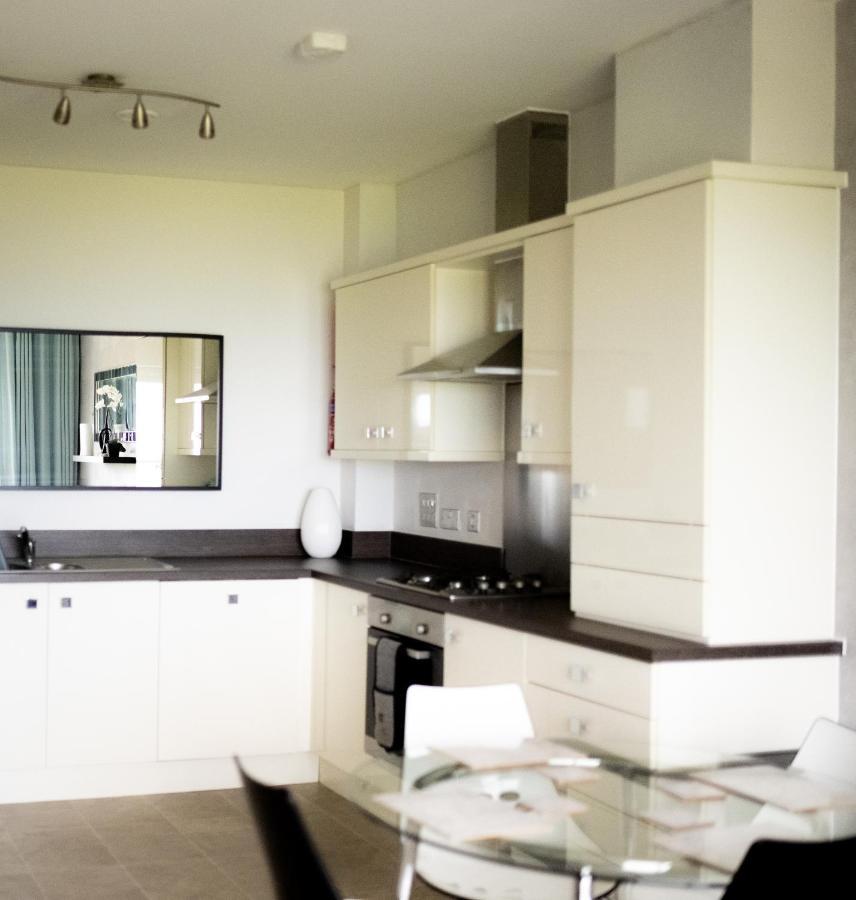 Stunning Sea Views, Luxury Apartment Beaches & Restaurants Are A Short Walk Away Newquay  Exterior photo